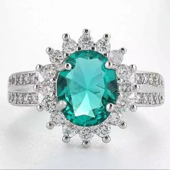 WEDDING RING - Picture 6 of 8